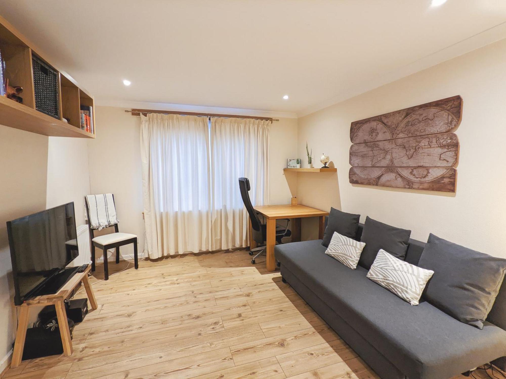 세인트앤드루스 Newly Refurbished In Town Center 아파트 외부 사진